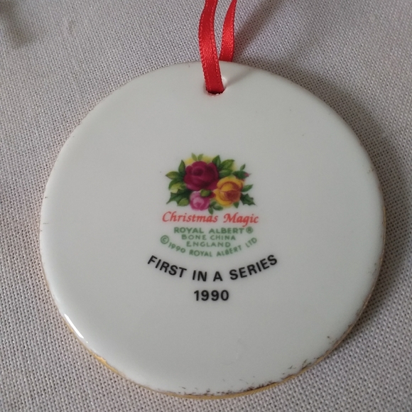 Royal Albert "Christmas Magic" Round Ornament - Picture 3 of 6